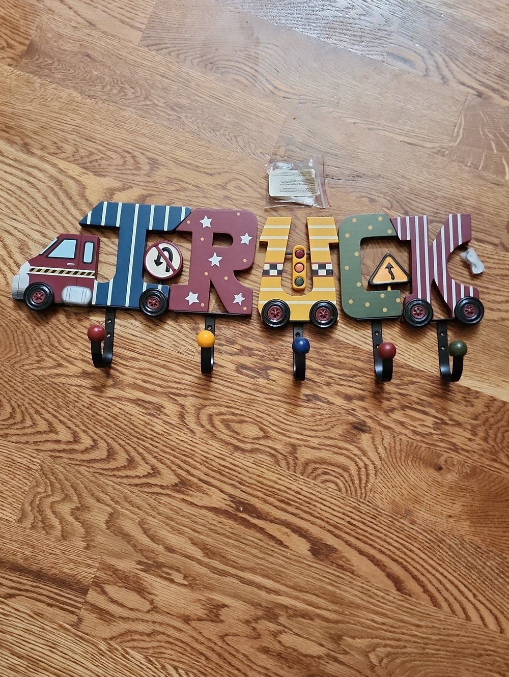 NWT Home Interiors Vintage TRUCK Wooden Wall Hook Set 5-Pc Kids Room Decor